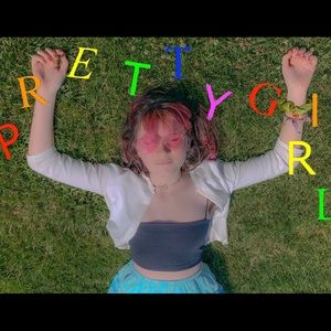 Meet your Posher, Beatrice